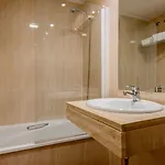 Ikonik Plaza Mercado 3*
