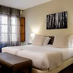 Hotel Ikonik Plaza Mercado