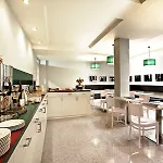 ホテル Ikonik Plaza Mercado 3*