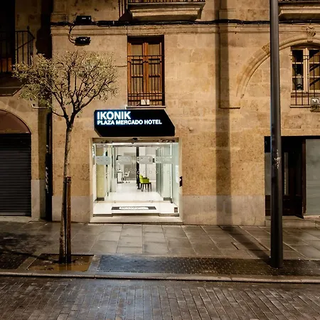 Ikonik Plaza Mercado