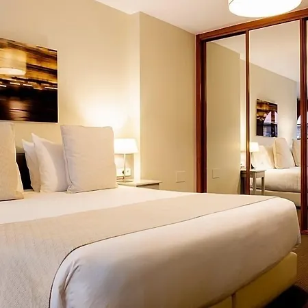 Ikonik Plaza Mercado Hotel 3*