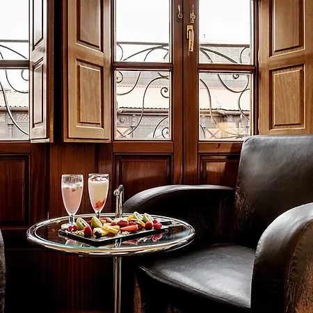 Ikonik Plaza Mercado 萨拉曼卡