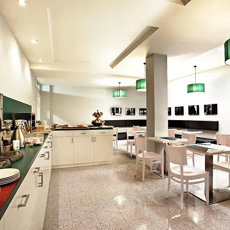 Hotel Ikonik Plaza Mercado