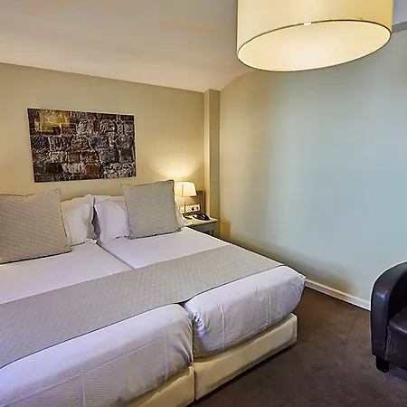 Ikonik Plaza Mercado Hotel