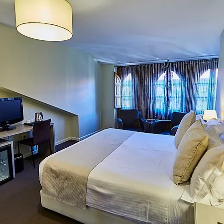 Ikonik Plaza Mercado سلامنكا