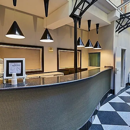 Ikonik Plaza Mercado Szálloda 3*