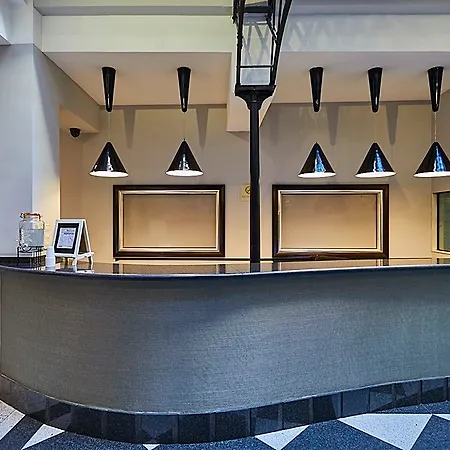 Ikonik Plaza Mercado Hotel 3*