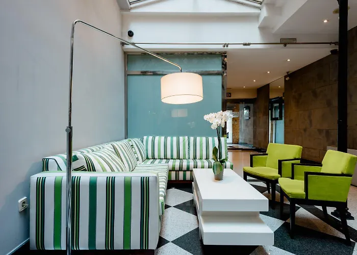 Ikonik Plaza Mercado Salamanque