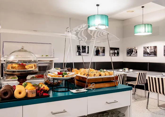 Ikonik Plaza Mercado 酒店 3*