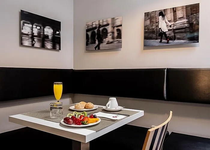 Ikonik Plaza Mercado 호텔 3*