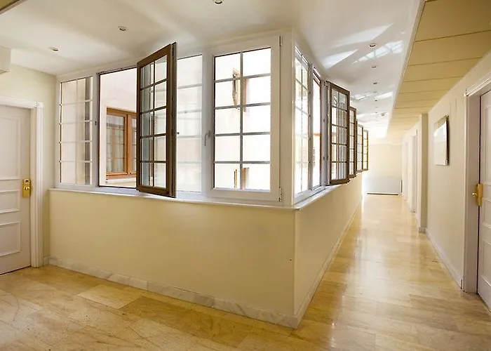 Ikonik Plaza Mercado 萨拉曼卡