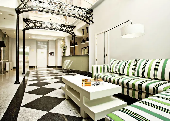 Ikonik Plaza Mercado 호텔 3*