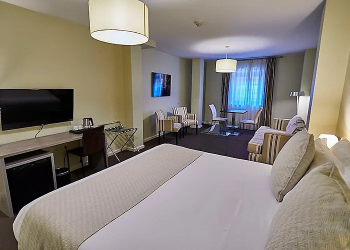 호텔 Ikonik Plaza Mercado 3*